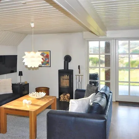 Дом отдыха 20759-ulfborg-revlingvej-10 *